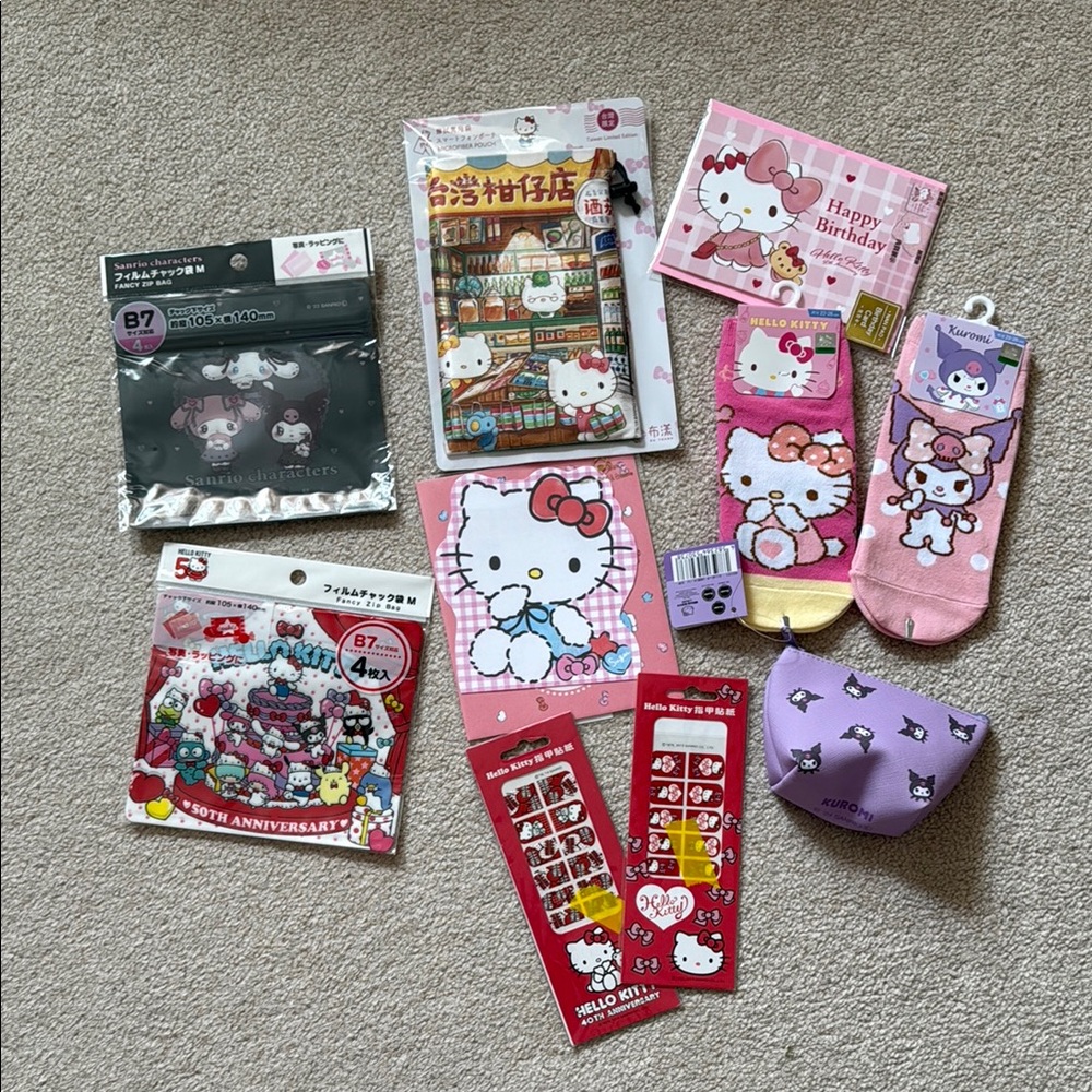 Sanrio Hello Kitty and Friends Assorted Set - Pink, Red, Purple
